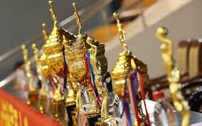 中澳赛前新闻发布会上，国足主教练伊万科维奇遭遇记者灵魂拷问，面对问题…