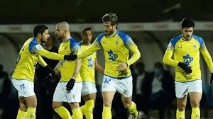 染红后球队逆转取胜，维尼修斯：对不起，谢谢全队